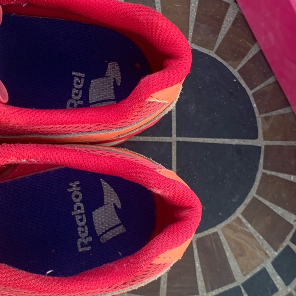 Retro Reebok running shoes. - Picture 7 of 7